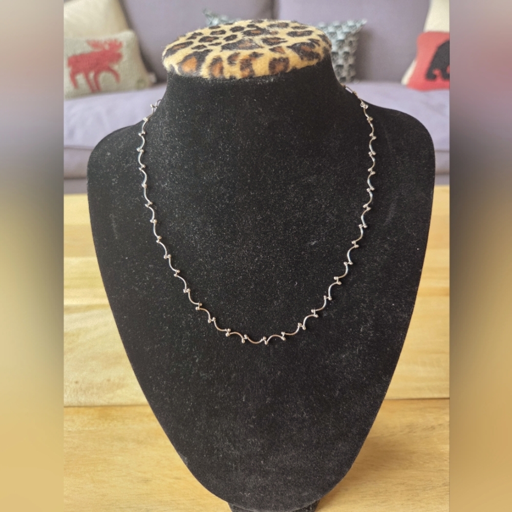 Unusual Ball and U-Link Silver Tone Necklace